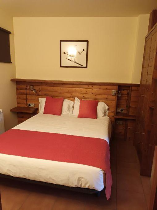 Aparthotel Bellver Bellver De Cerdanya Eksteriør bilde