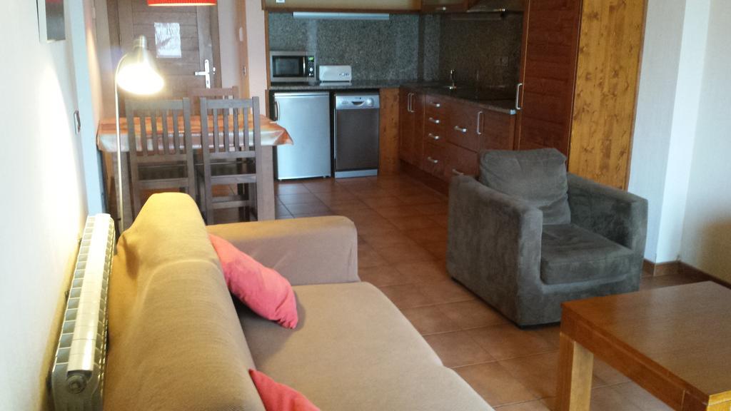Aparthotel Bellver Bellver De Cerdanya Rom bilde
