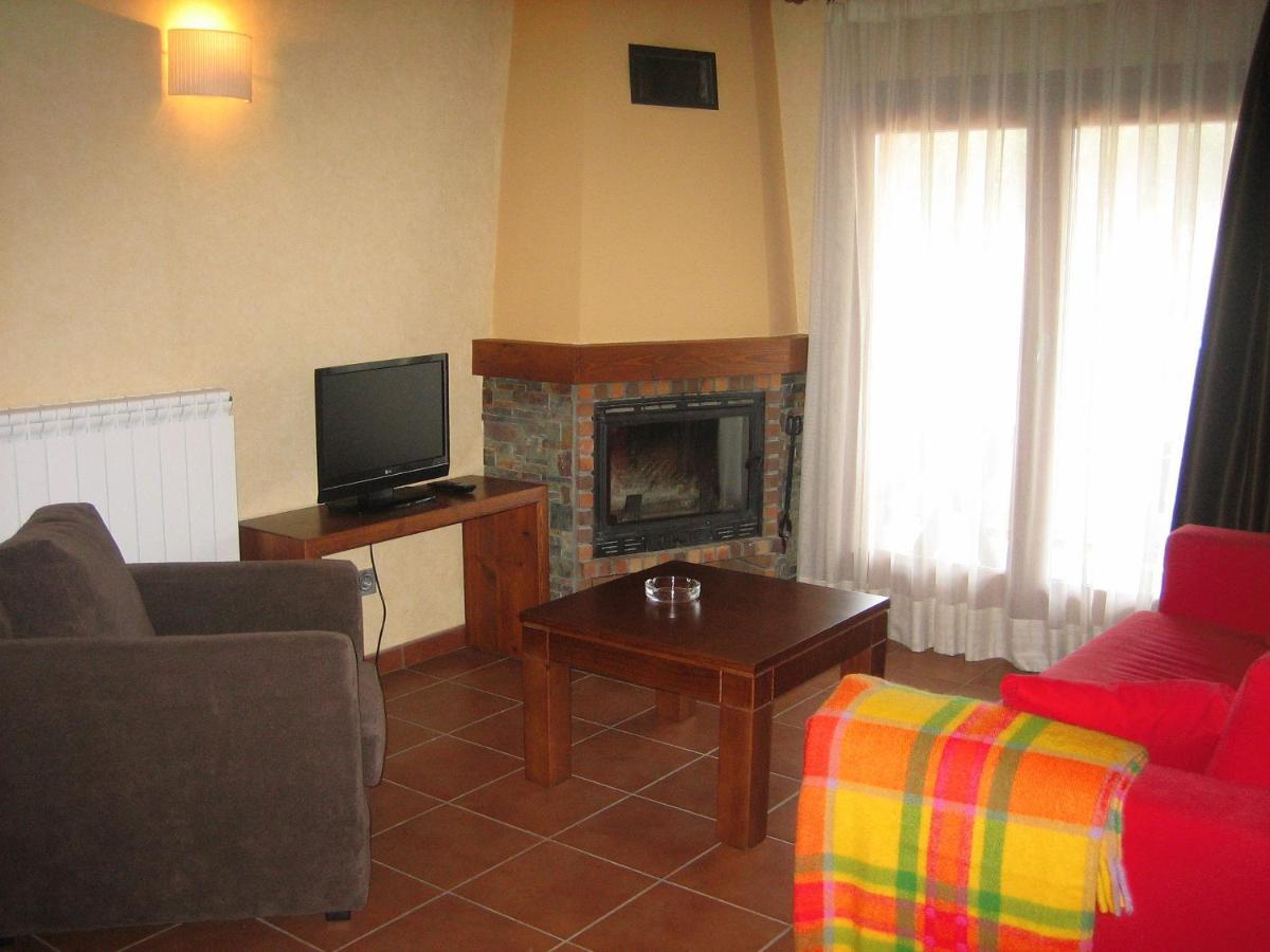 Aparthotel Bellver Bellver De Cerdanya Rom bilde