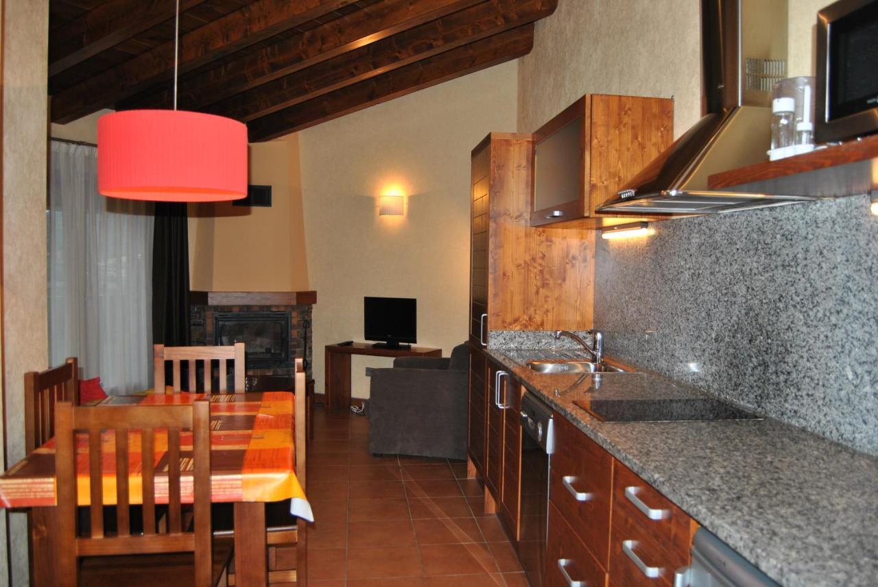 Aparthotel Bellver Bellver De Cerdanya Eksteriør bilde